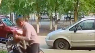 Man caught on camera punching up his wife in Turkey