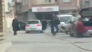 Road rage shooting incident between two families in Turkey