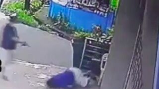 Calm walk up execution in Philippines