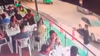 Man gets shot whilst eating out with family in Mexico