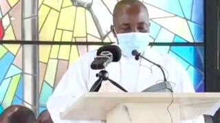 Pastor dies while giving a speech at church in Africa