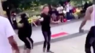 Guy gets jumped in New York by mob