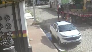 Man gets run over by his own truck in brazil