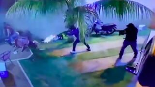 Drug dealers ambushed by rivals at a family gathering in Paraguay!