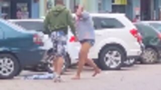 Man gets brutally beaten up after getting into a street fight with a Brazilian jui jitsu gold medalist! ????‍♂️