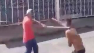 Man get brutally hit around the head with a metal pipe!