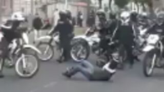 Man gets deliberately run over by a police bike in mexico! ????‍♂️