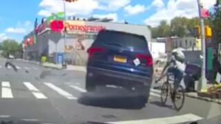 Double accident, cyclist gets swept!