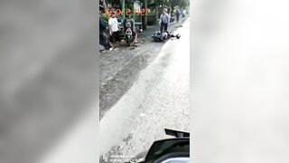 Motorcyclist crushed by accident