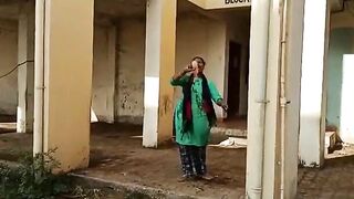 Indian woman sets herself on fire