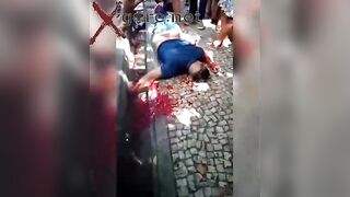 Gore video - The man was headshot by the gang on the street