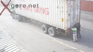 Accident Video - The man was pressed by 2 container trucks