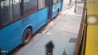 Paraplegic is crushed as well as eliminated through a bus as he recede w.