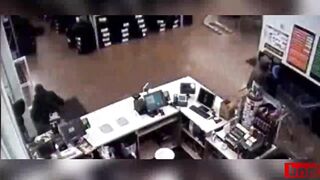 Twenty+ shoplifters strike tennessee walmart uncensored videos