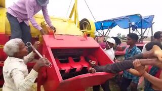 19-year-old gets trapped and killed in thresher machine while threshing wheat - Ichak, India