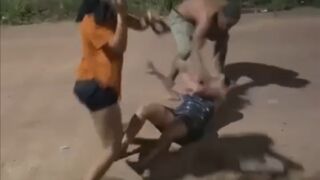 Woman is stabbed in the hand and beat up by her partner - Itaituba, Brazil