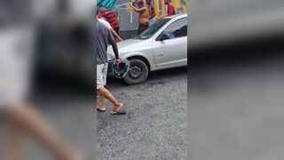 Cellphone Thief Chased And Clubbed In Brazil