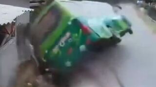 Deadly Bus Crash In Vietnam