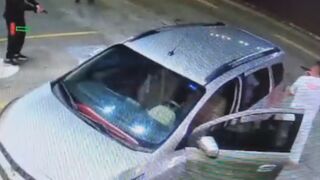 Shootout Between Off Duty Cop, Robbers