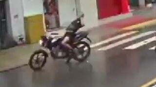 Biker Barely Survives A "Speed Wobble"