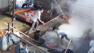 Worker passes out and falls into large pot filled with boiling water - India