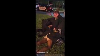 Carolina Cop Punching Black Man During Arrest