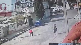 Elderly Man Shoots Himself In The Head On The Busy Street In Mexico