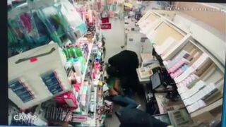 Violent armed robbery at Miami store