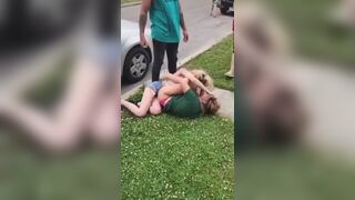 Trashy White Girls Fight a Trashy Fight