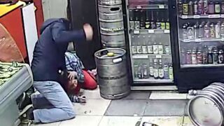 Man beats female liquor store employee - Russia