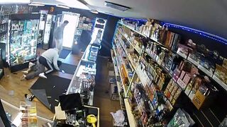 Albuquerque Smoke Shop Robbery Goes Wrong