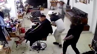 Hitman enters barbershop and pretends to be a customer before killing two men - Colombia