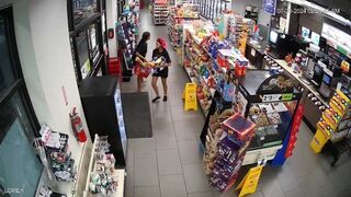 Two girls at large after stealing from 7-Eleven in Florida