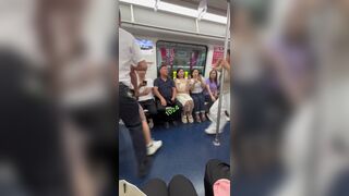 Chinese couple fight in the metro