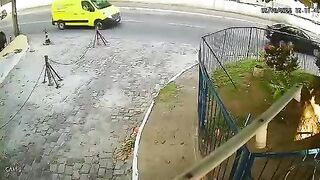 Unsuccessful escape from the police. Video.