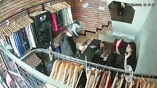 Failed armed robbery. Video. Brazil.