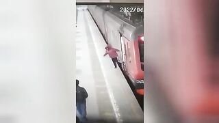 Woman’s leg caught in train door.Yaroslavsky railway station