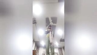 Hindu man hanged himself from a fan. Video.