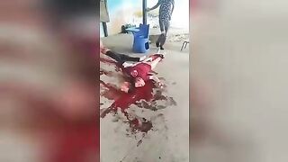 Riot in prison with decapitation. Ecuador. Video.