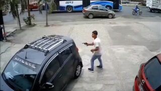 Robbery Denied In Ecuador