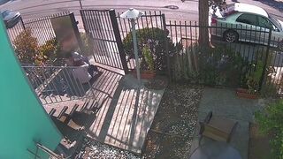 Two old women mugged by gang in front of their home in Oakland