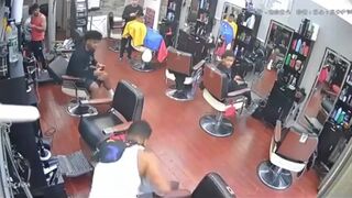 Bronx Dominican barber collapses, dies of heart attack