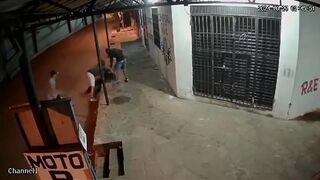 Elderly Man Dropped And Mugged In Guarambaré, Paraguay