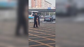 Naked Woman Freaks Out On The Busy Road In China