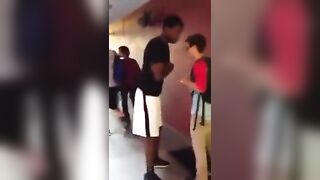 Pick Your Fights Carefully: Bully Tried To Intimidate This K